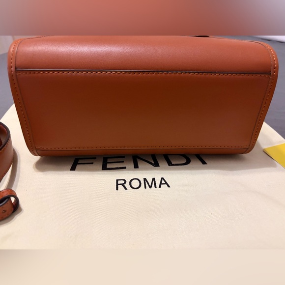 Fashion Brown Mono Italian Leather Sunshine SmallTote W/ Tortoiseshell Handles - Picture 6 of 16